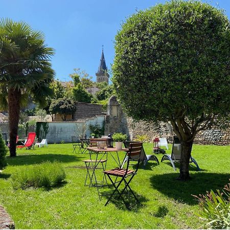 Le Charles IX Apartment Roussillon  Exterior photo